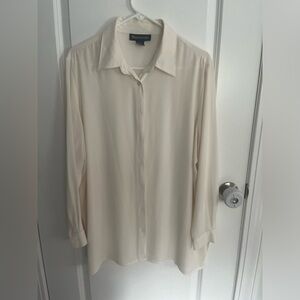 Blouses.com- woman’s off white blouse, size 1x